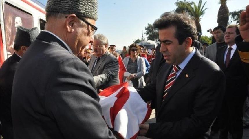 Atat&uuml;rk&rsquo;&uuml;n Mersin&rsquo;e Gelişinin 90&rsquo;ıncı Yıld&ouml;n&uuml;m&uuml; Coşkuyla Kutlandı