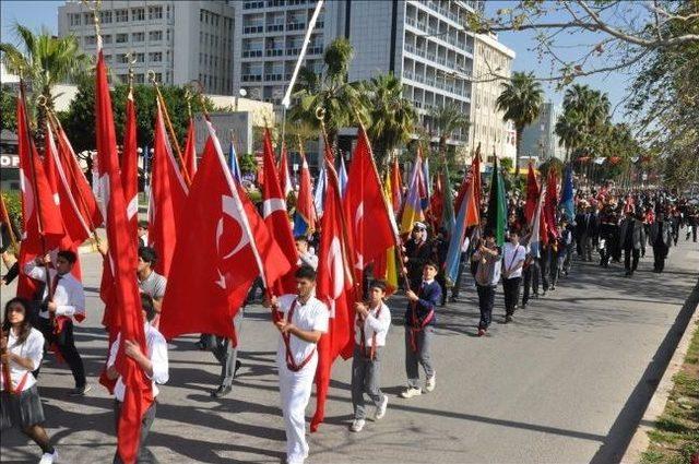 Atatürk’ün Mersin’e Gelişinin 90’ıncı Yıldönümü Coşkuyla Kutlandı