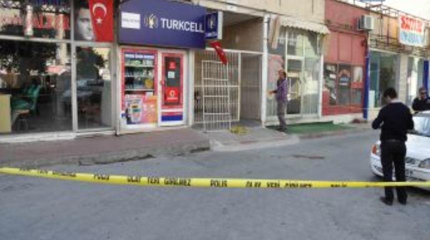 Balkondan D&uuml;şen Gen&ccedil; &Ouml;ld&uuml;