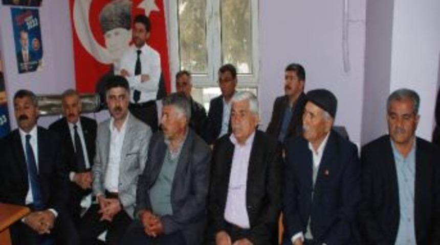 Ak Parti İl&ccedil;e Danışma Meclisi Toplantısını Besni&rsquo;de Yaptı