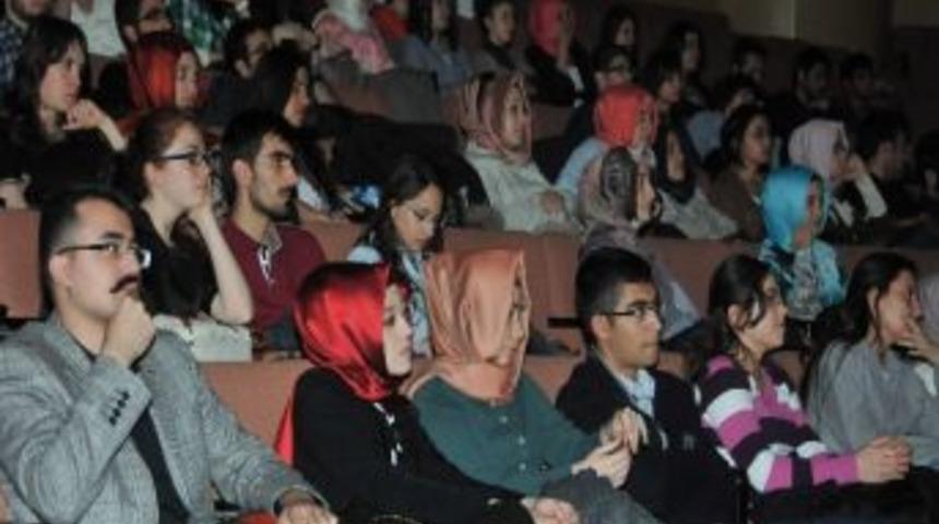 Sel&ccedil;uk Tıp &Ouml;ğrencileri "tıp Festivali" D&uuml;zenledi