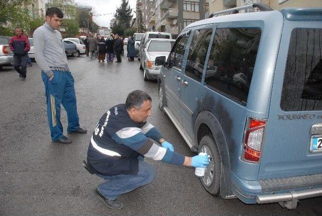 Park Halindeki 11 Aracın Lastiklerini Kestiler