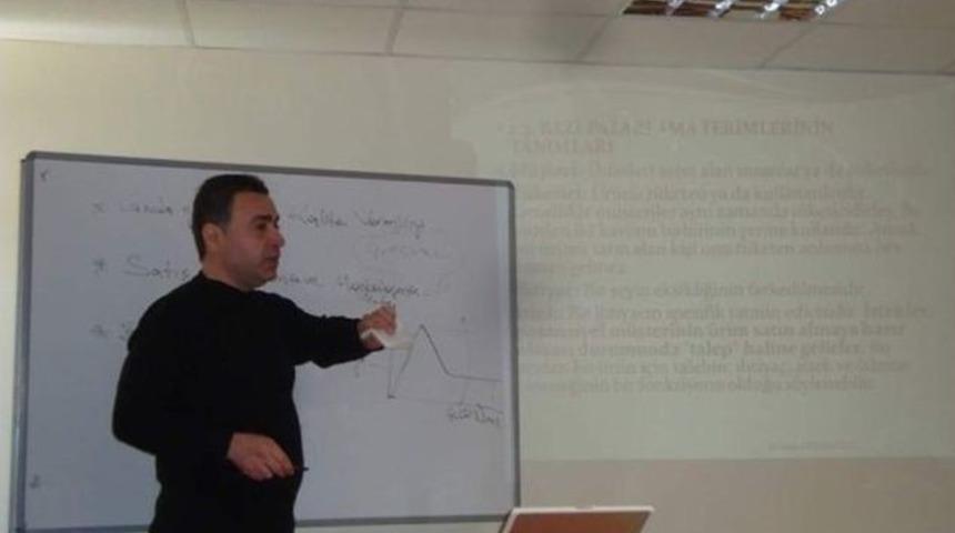 Elbeyli&rsquo;de Biber &Uuml;reticilerine Uygulamalı Eğitim Desteği Verilmeye Başlandı