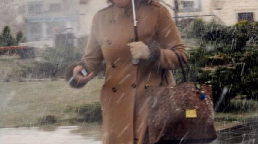 Sivas&rsquo;ta Kış Geri Geldi