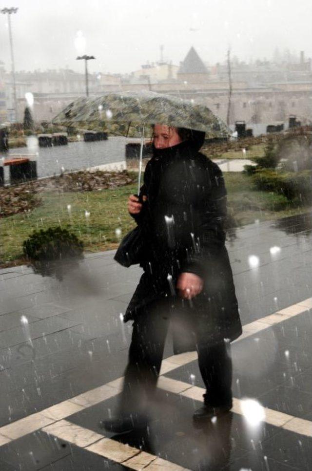 Sivas&rsquo;ta Kış Geri Geldi 1