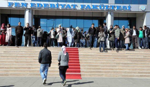 Bingöllü Öğrenciler, YGS Denemesinde Gerçek Sınav Heyecanını Yaşadı