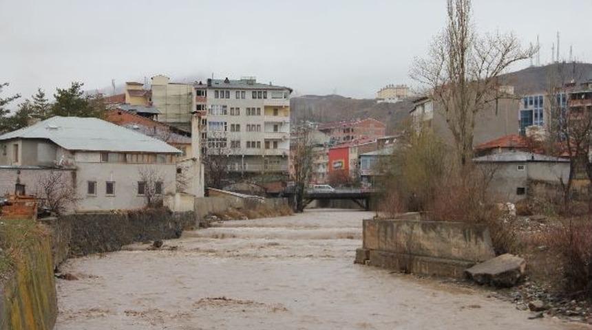 Oltu &Ccedil;ayı Coştu