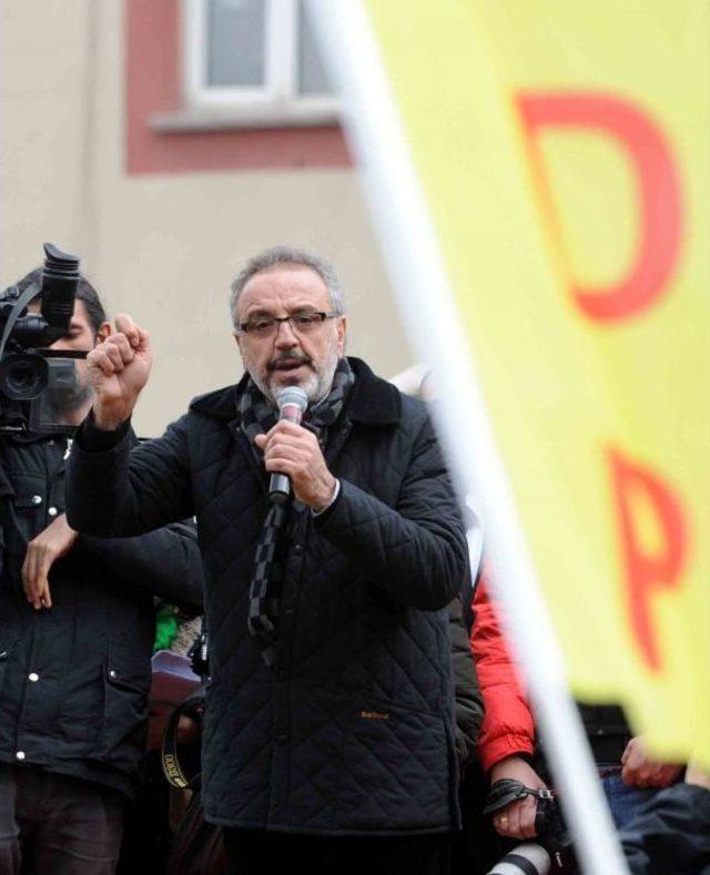 Sırrı Sakık: Kanın Durması I&ccedil;in Barış Cephesi G&uuml;&ccedil;leniyor 1