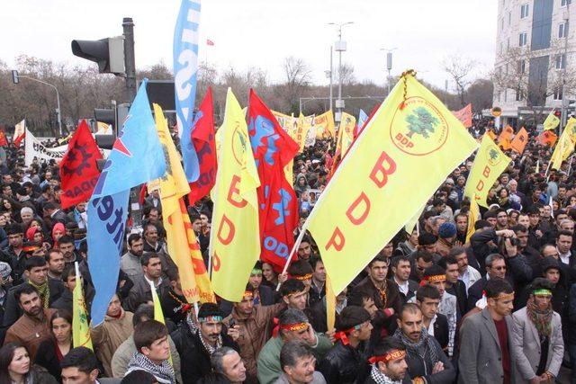 Sırrı Sakık: Kanın Durması I&ccedil;in Barış Cephesi G&uuml;&ccedil;leniyor 2