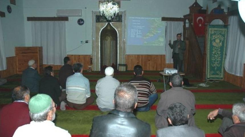 &Ccedil;anakkale Şehitleri İ&ccedil;in Camide Sunum