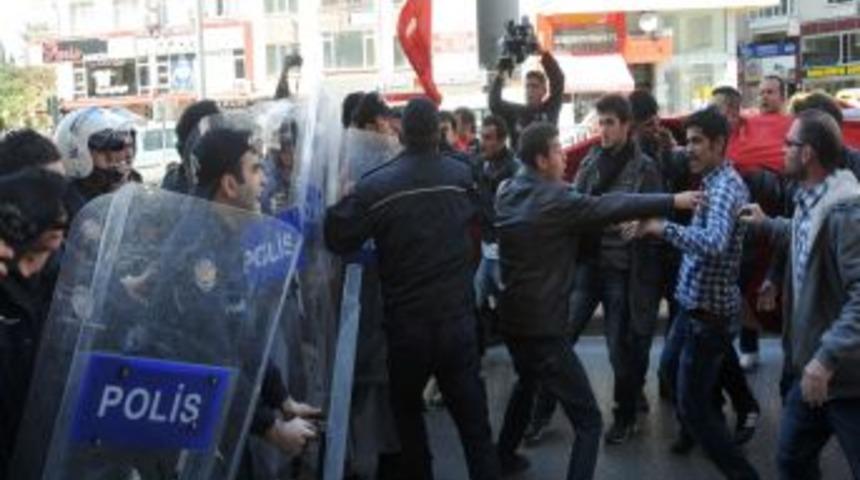 Antalya&rsquo;da Nevruz Ayarlı Provokasyon Girişimi