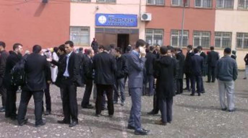 Şırnaklı &Ouml;ğrenciler: Yeterlilik Sınavı &Ccedil;ok Zordu