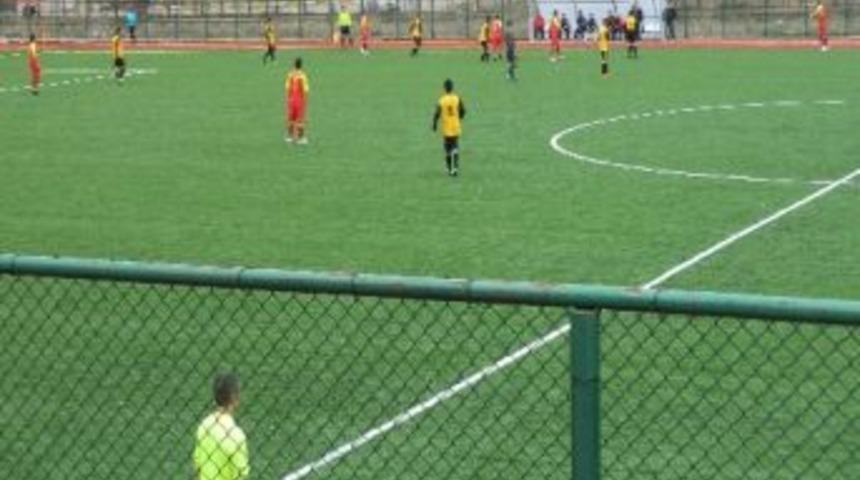 Yeni Hayraboluspor M&uuml;reftespor&rsquo;u Rahat Yendi;ı 4-1