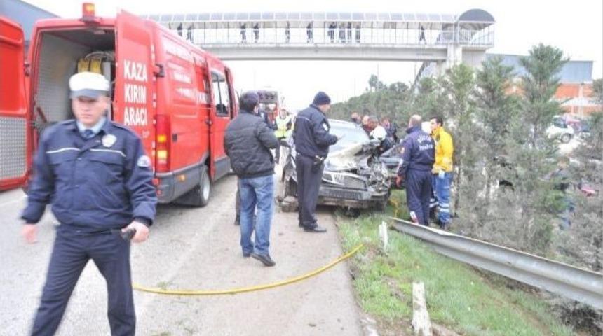 D&uuml;zce&rsquo;de Kaza: 1 &Ouml;l&uuml;, 1 Yaralı