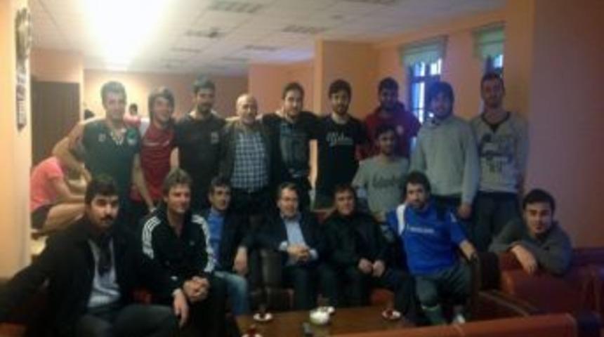 &Uuml;st&uuml;n&rsquo;den G&uuml;m&uuml;şhanespor&rsquo;a Ziyaret