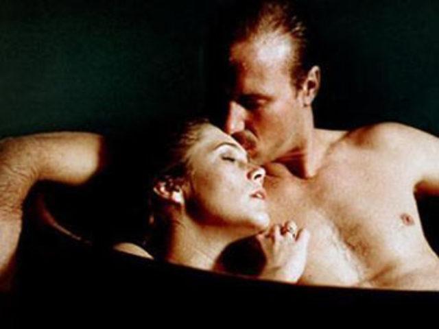 Sinemanın en seksileri 5