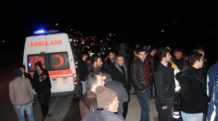 K&ouml;pr&uuml;den Filyos &Ccedil;ayına Atlayan Gen&ccedil; Kayboldu