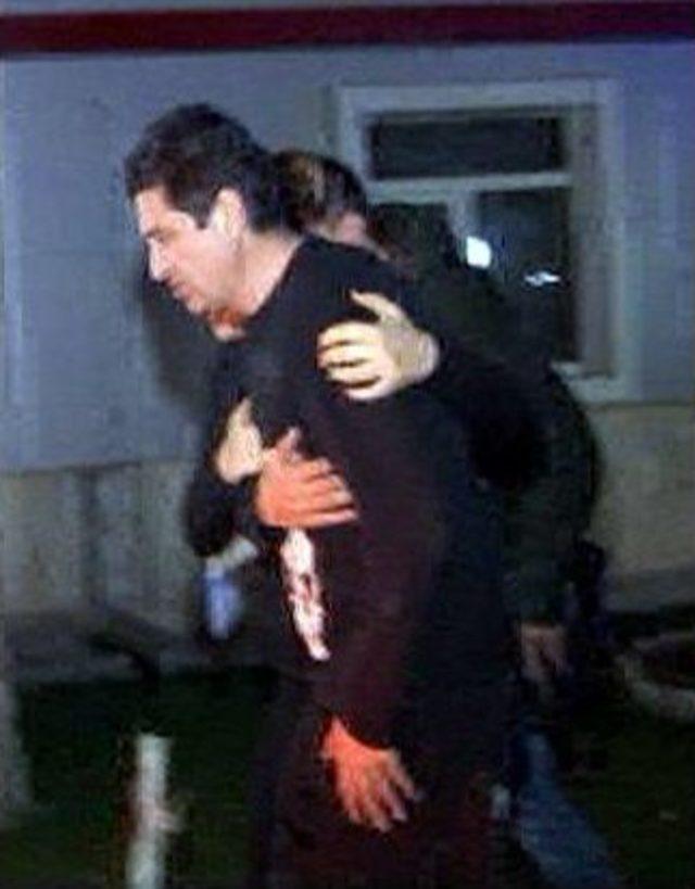 Oyuncu Cengiz K&uuml;&ccedil;&uuml;kayvaz Hastaneye Kaldırıldı 1