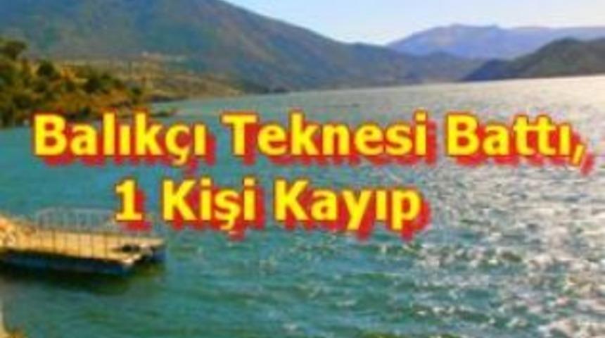 Balık&ccedil;ı teknesi battı;1 kişi kayıp