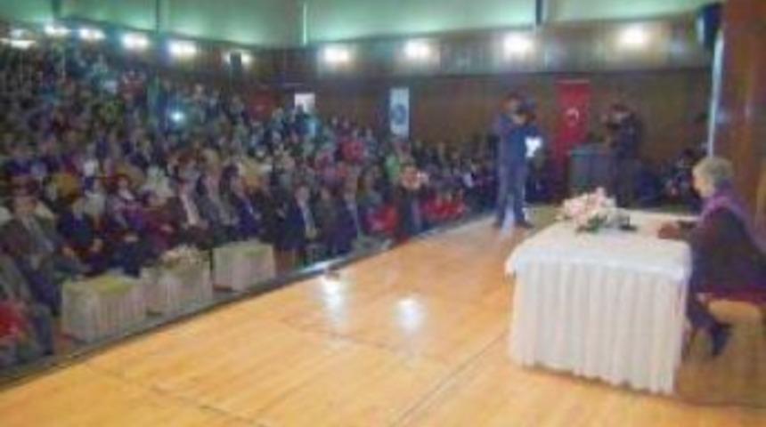 Torunu Mehmet Akif Ersoy'u anlattı