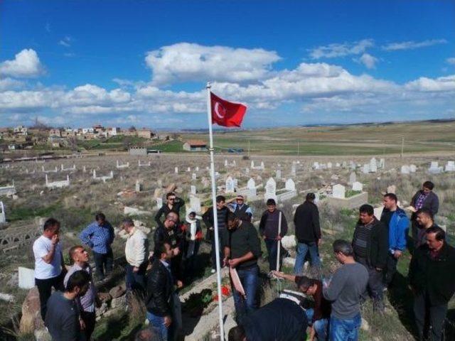 Eğitimcilerden Şehit Mezarlıklarına Ziyaret 1