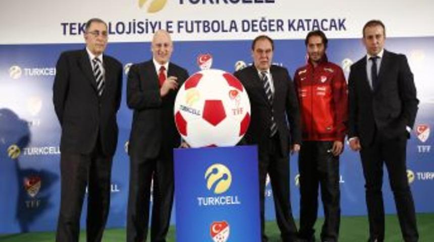 TFF Başkanı Demir&ouml;ren: Federasyon Takdir Topluyor Ve Teşekk&uuml;r Bekliyor
