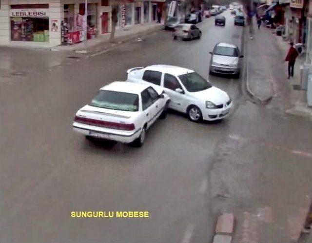 Çorum'da Trafik Kazaları Mobese'de