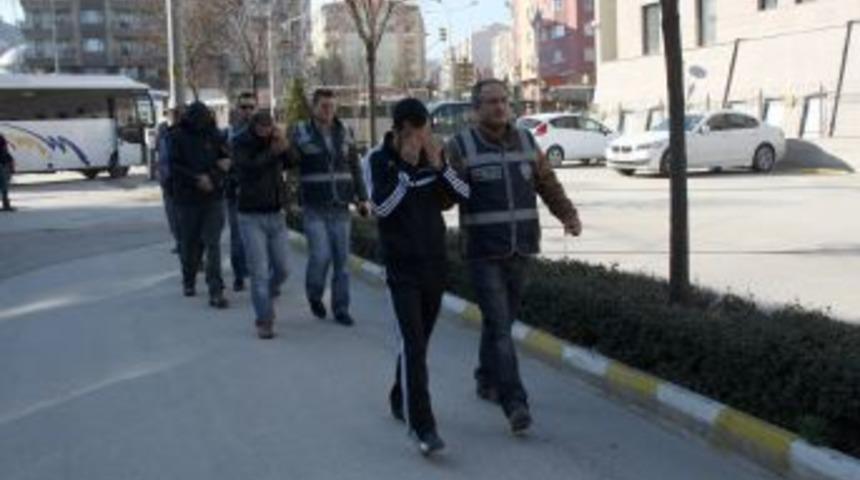 Muvazzafların Vekaletiyle OYAK&rsquo;tan Sahte Belgelerle Kredi &Ccedil;eken &Ccedil;ete &Ccedil;&ouml;kertildi