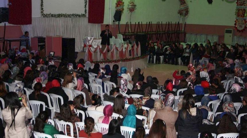 G&uuml;l Cemal Hatun Derneği'nden Kutlu Doğum Programı