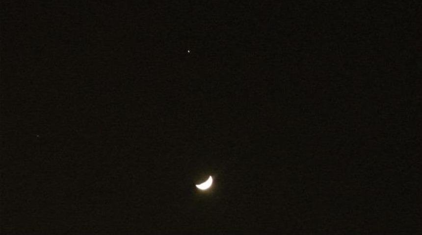 Ay Yıldızın Buluşması