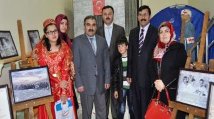 Seyfettin Dokumacı'da &Ccedil;anakkale Zaferi Şiirle Kutlandı