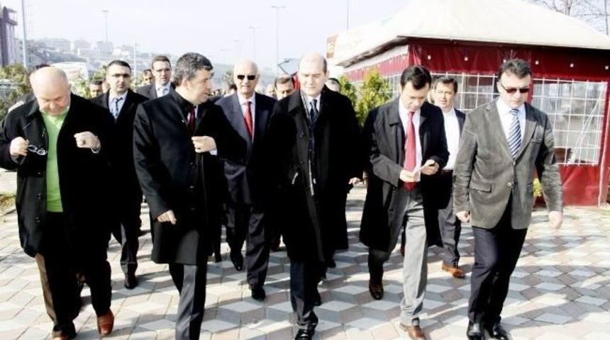 Akp Genel Başkan Yardımcısı Soylu Bandırma'ya Geldi