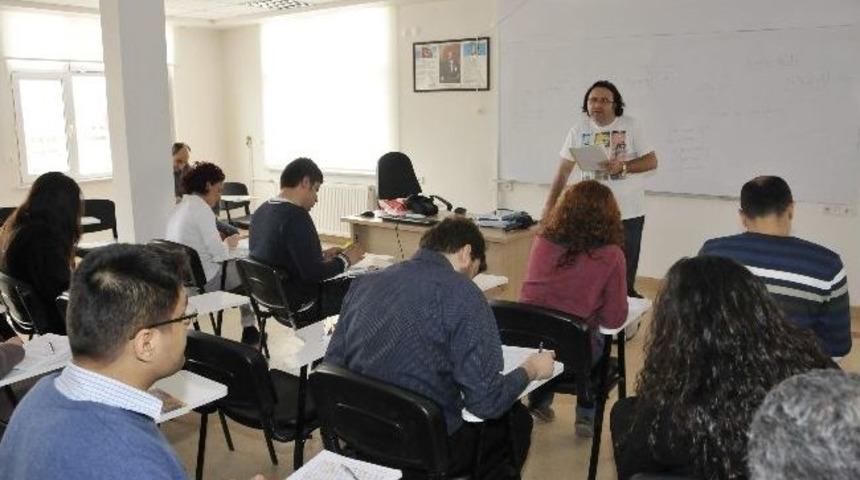 Sel&ccedil;uksem 1 Yılda 60 Kurs A&ccedil;tı