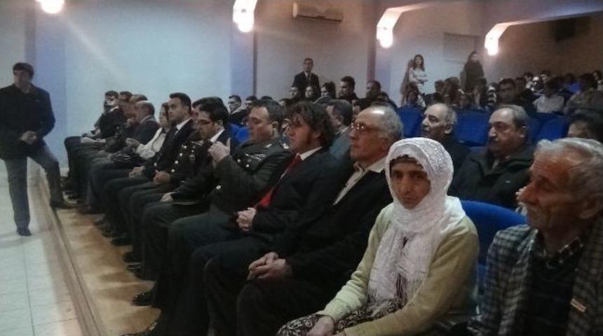 Ovacık'ta &Ccedil;anakkale Şehitleri Anıldı