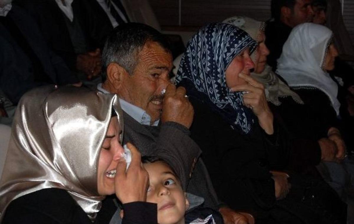 18 Mart Şehitleri Anma Ve &Ccedil;anakkale Zaferi Etkinliğinde G&ouml;zyaşları Sel Oldu