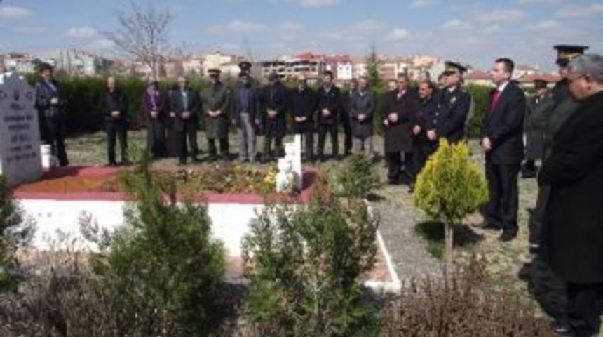 Kulu&rsquo;da Şehitler Mezarları Başında Anıldı