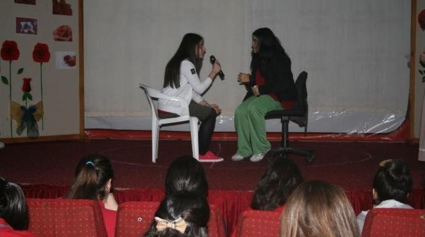 Adana'da &lsquo;pi G&uuml;n&uuml;&rsquo; Kutlaması