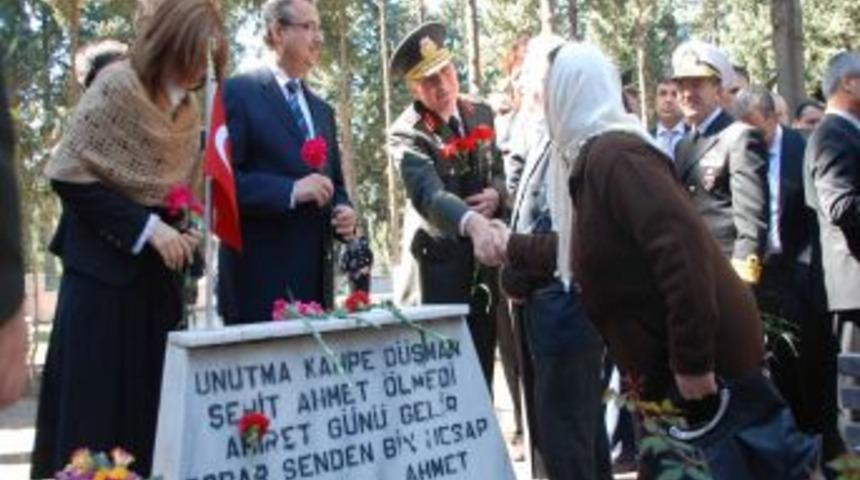 İskenderun'da Şehitler Unutulmadı
