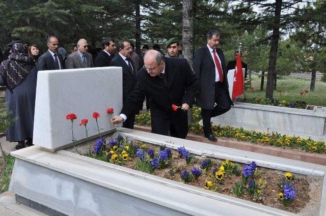 Şehir Uzman Çavuş Deniz Kaya'nın Kızına Devlet Övünç Madalyası Verildi