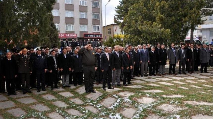 Suşehri&rsquo;nde &ldquo;18 Mart Şehitler G&uuml;n&uuml;&rdquo; Dolayısıyla T&ouml;ren D&uuml;zenlendi