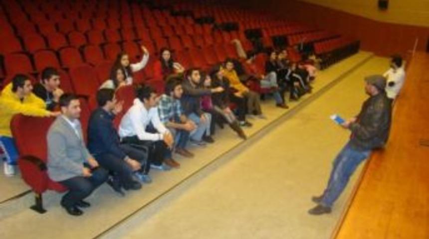 Geleceğin Tiyatrocuları Yetişiyor