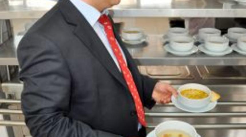 &Uuml;niversite &Ouml;ğrencilerine &Ccedil;anakkale Savaşı'nın Yemek Men&uuml;s&uuml; Ikram Edildi