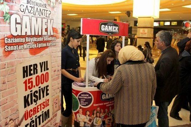 Gamek, Her Yaştan Ve Meslekten Kursiyeri Bır Araya Getiriyor