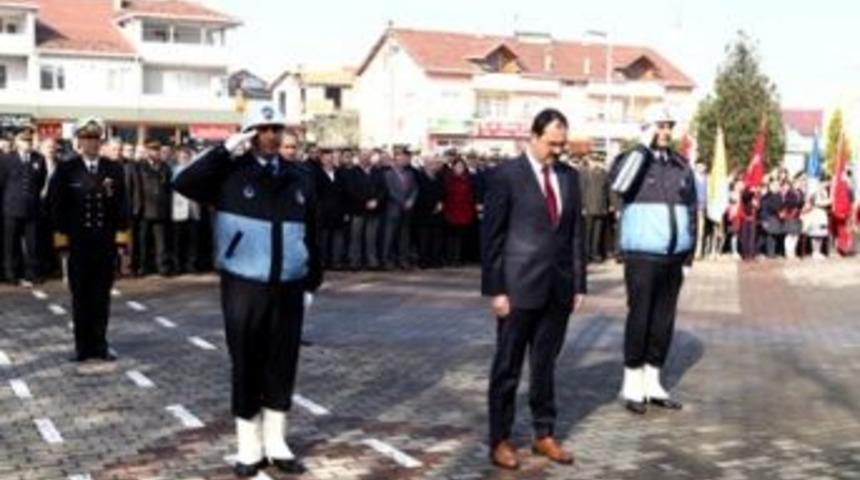 Başiskele&rsquo;de &Ccedil;anakkale Zaferi&rsquo;nin 98&rsquo;nci yılı t&ouml;renle kutlandı