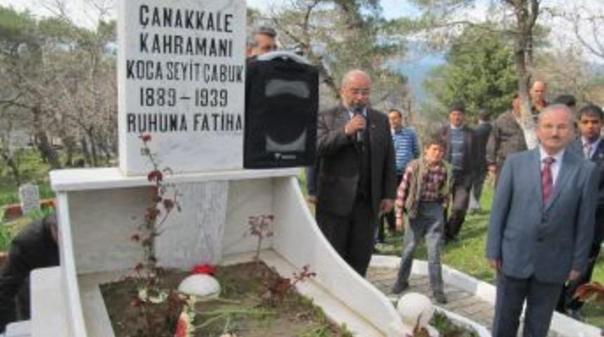 &Ccedil;anakkale Kahramanlarından Koca Seyit, Mezarı Başında Anıldı