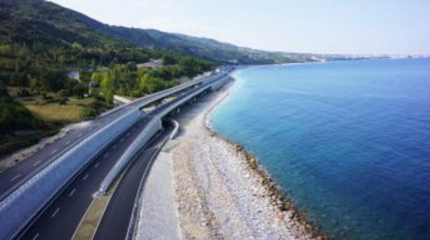 &Ccedil;obanoğlu: Karayolları 7. B&ouml;lge M&uuml;d&uuml;rl&uuml;ğ&uuml; Hizmet Sınırını Aştı