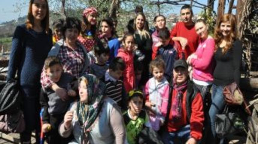 Kdz. Ereğli&rsquo;de Engelli &Ccedil;ocuklara Moral Etkinliği