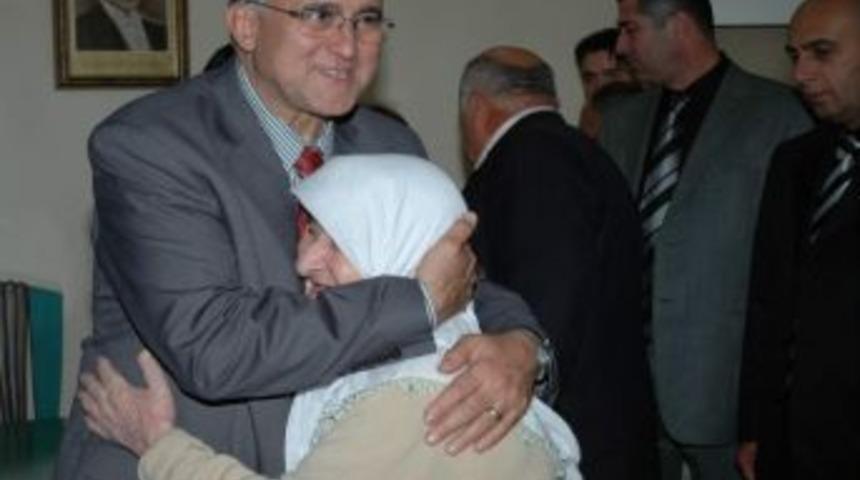 Başkan G&uuml;zelbey Yaşlılar Haftasını Kutladı