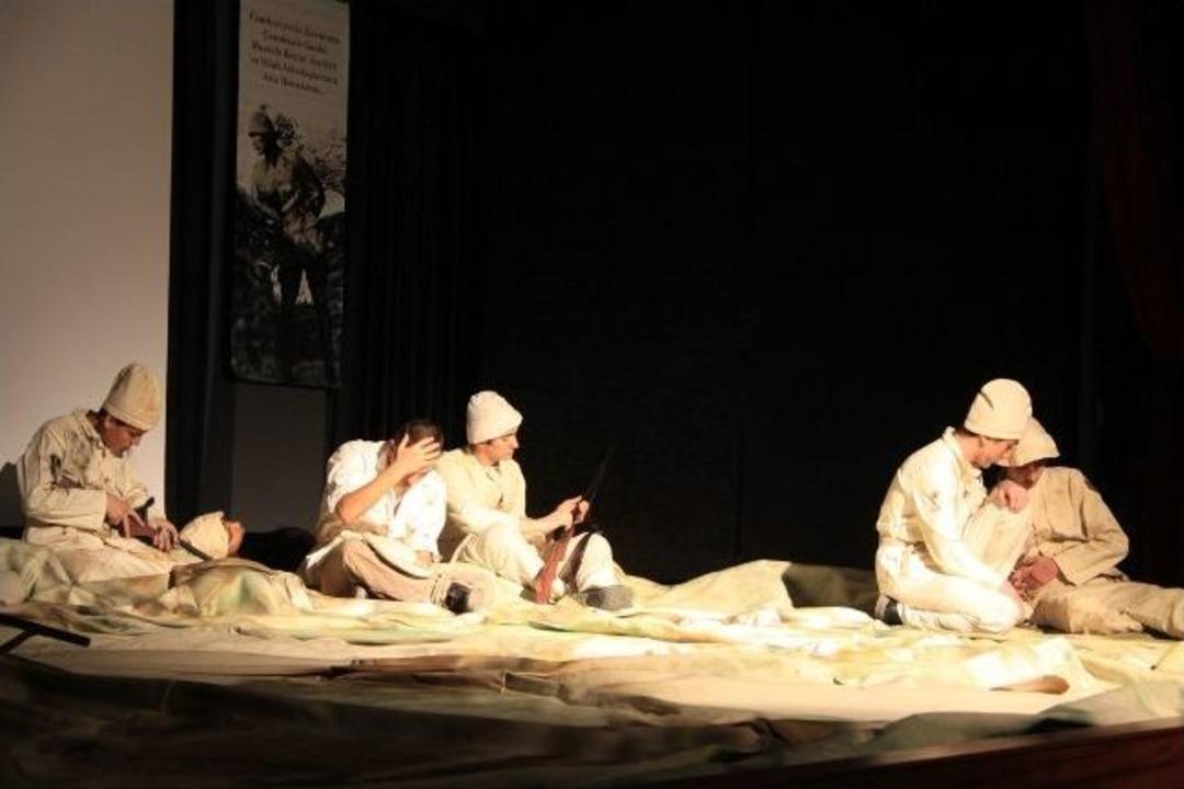 İneg&ouml;l'de &Ccedil;anakkale Zaferinin 98. Yılı Kutlandı