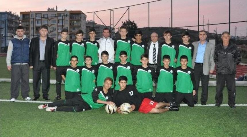 Aliağaspor U15&rsquo;de Hedef T&uuml;rkiye Şampiyonluğu